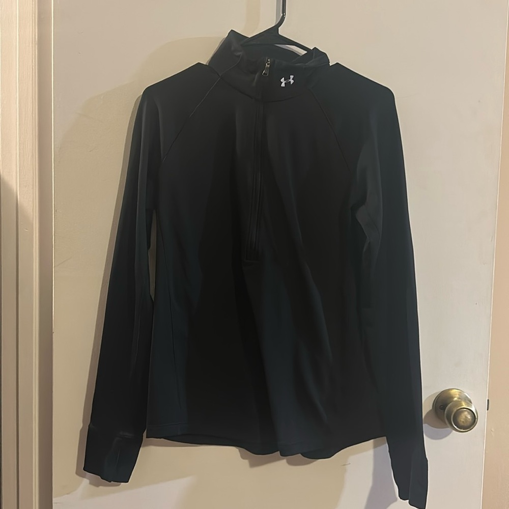 Under armor, quarters zip
